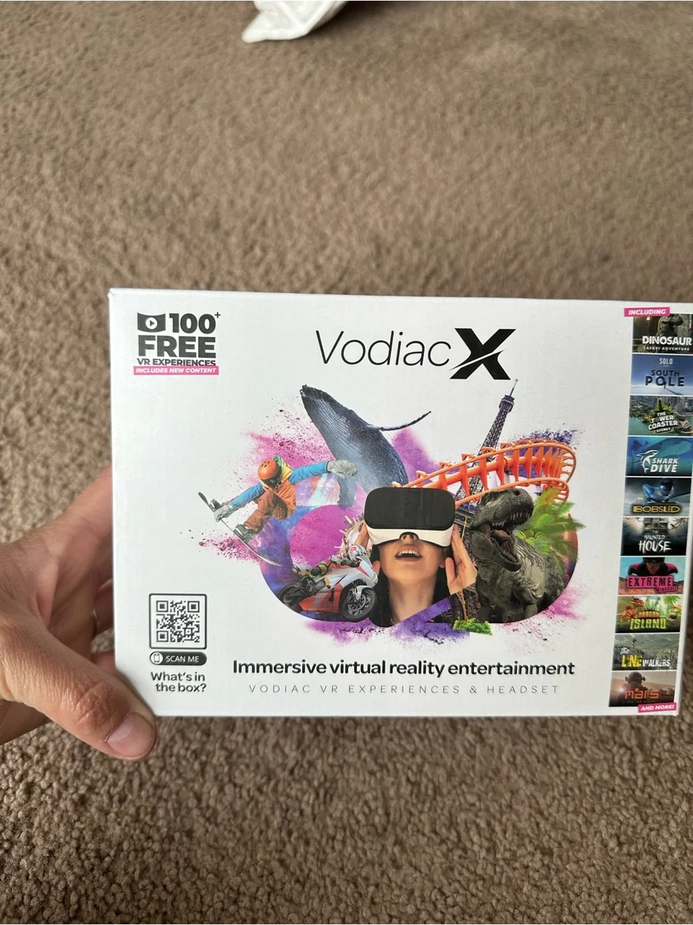 White Smartphone VR Headset - Immersive Virtual Reality